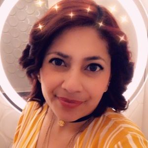 Meet your Posher, Isabel